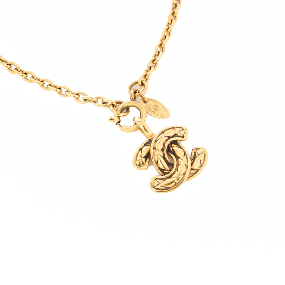 CHANEL Necklace, Coco Mark Matelasse, Gold Plated, Gold, Gold-Tone Hardware, Pre-Owned - Vintage La Charme