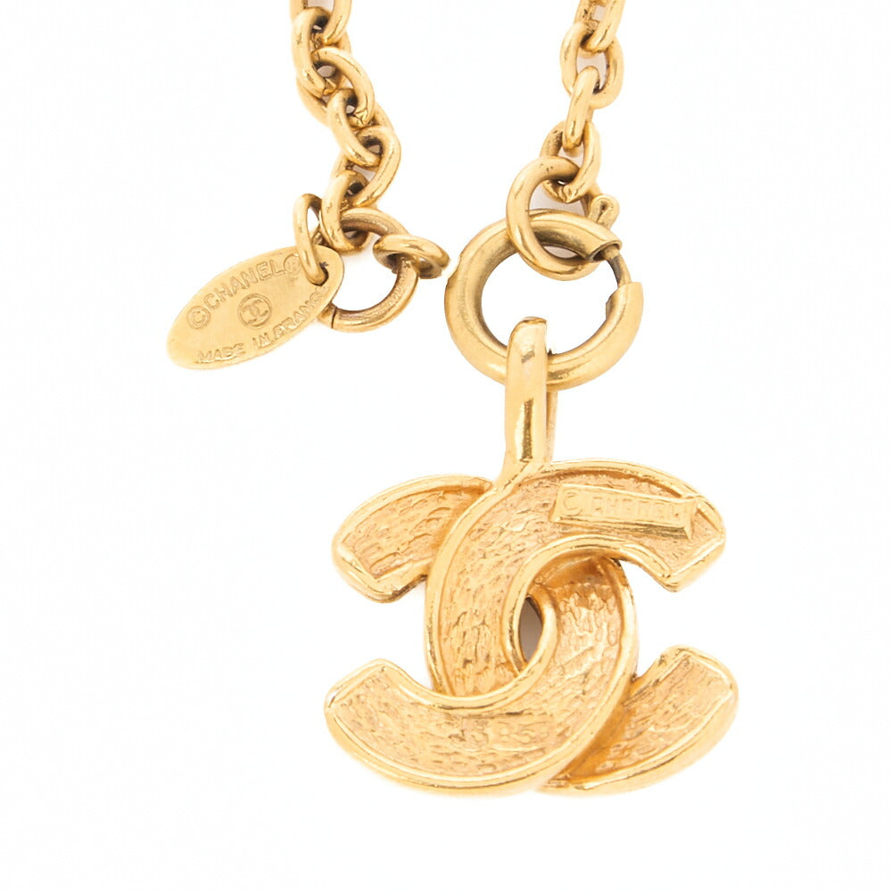CHANEL Necklace, Coco Mark Matelasse, Gold Plated, Gold, Gold-Tone Hardware, Pre-Owned - Vintage La Charme