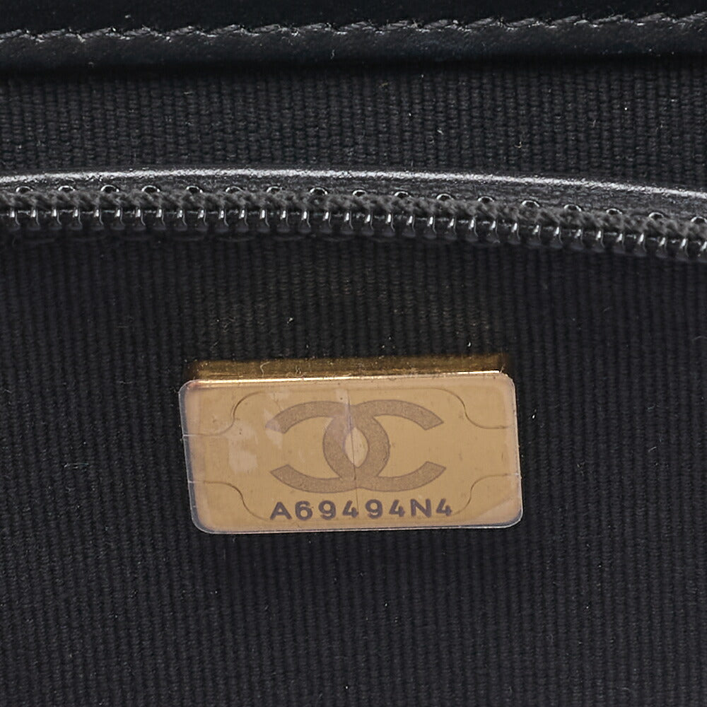 CHANEL Boy Chanel Matelasse Chain Wallet Caviar Skin Black Gold-Tone Hardware Pre-Owned - Vintage La Charme