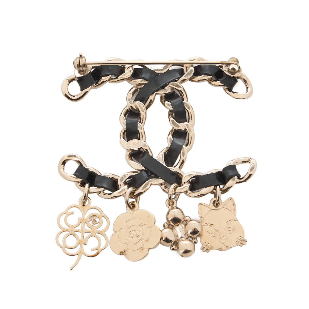CHANEL Brooch, Coco Mark Leather Charm, Gold-Plated, Gold, Gold-Tone Hardware, Pre-Owned - Vintage La Charme