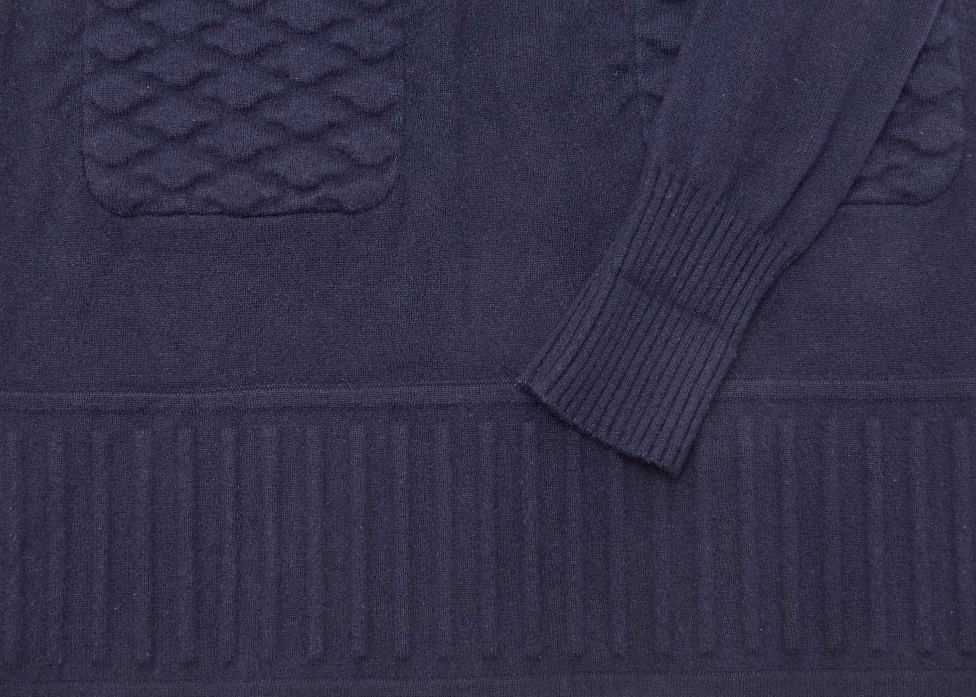 CHANEL Cashmere Dress, Long Sleeve, Navy, Pre-Owned - Vintage La Charme