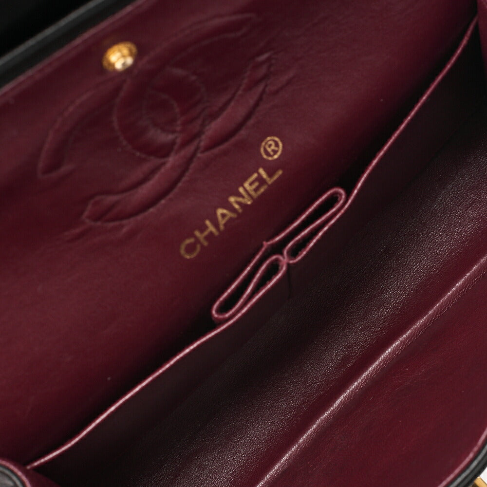 CHANEL Chain Shoulder Bag Matelasse Double Flap Lambskin Black Gold-Tone Hardware Pre-Owned - Vintage La Charme