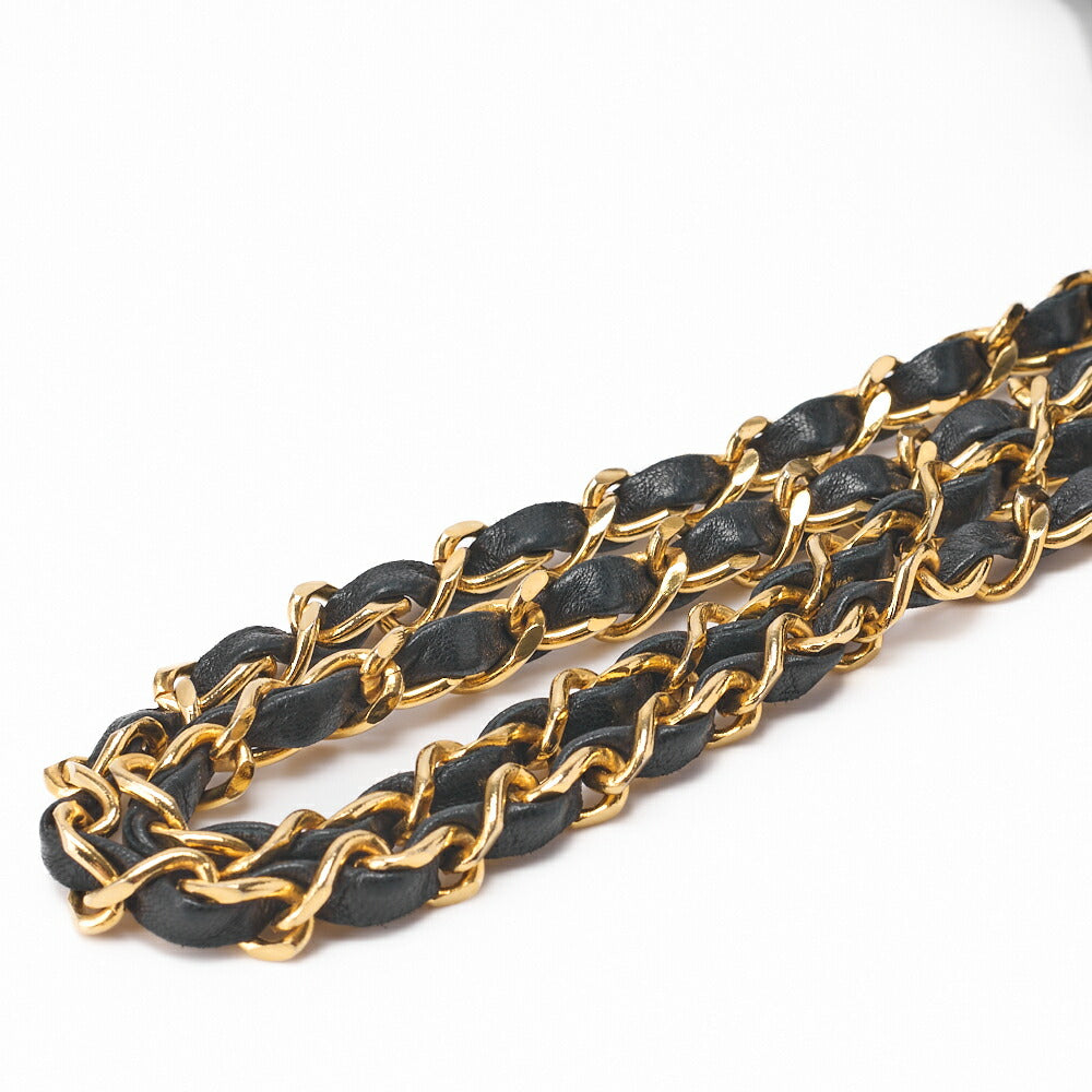 CHANEL Shoulder Bag Matelasse Lambskin Black Gold-Tone Hardware Pre-Owned - Vintage La Charme