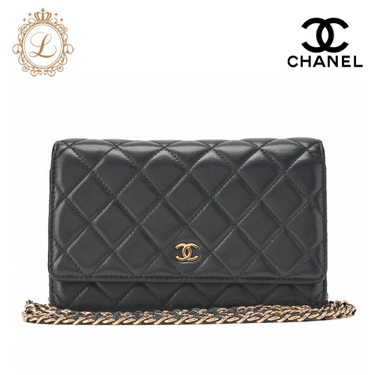 Chanel Chain Wallet Matelasse Lambskin Black Gold-Tone Hardware Pre-Owned - Vintage La Charme