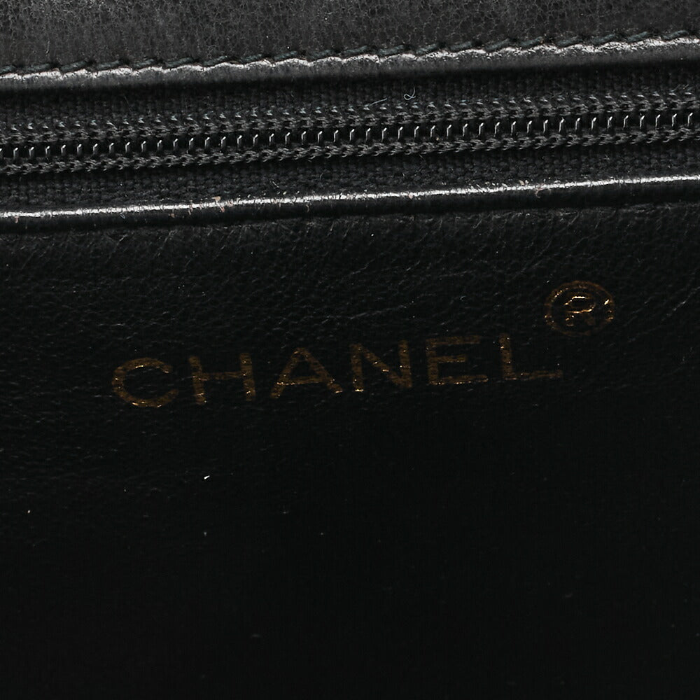 CHANEL Shoulder Bag Matelasse Outside Flap Fringe Chain Shoulder Lambskin Black Gold-Tone Hardware Pre-Owned - Vintage La Charme