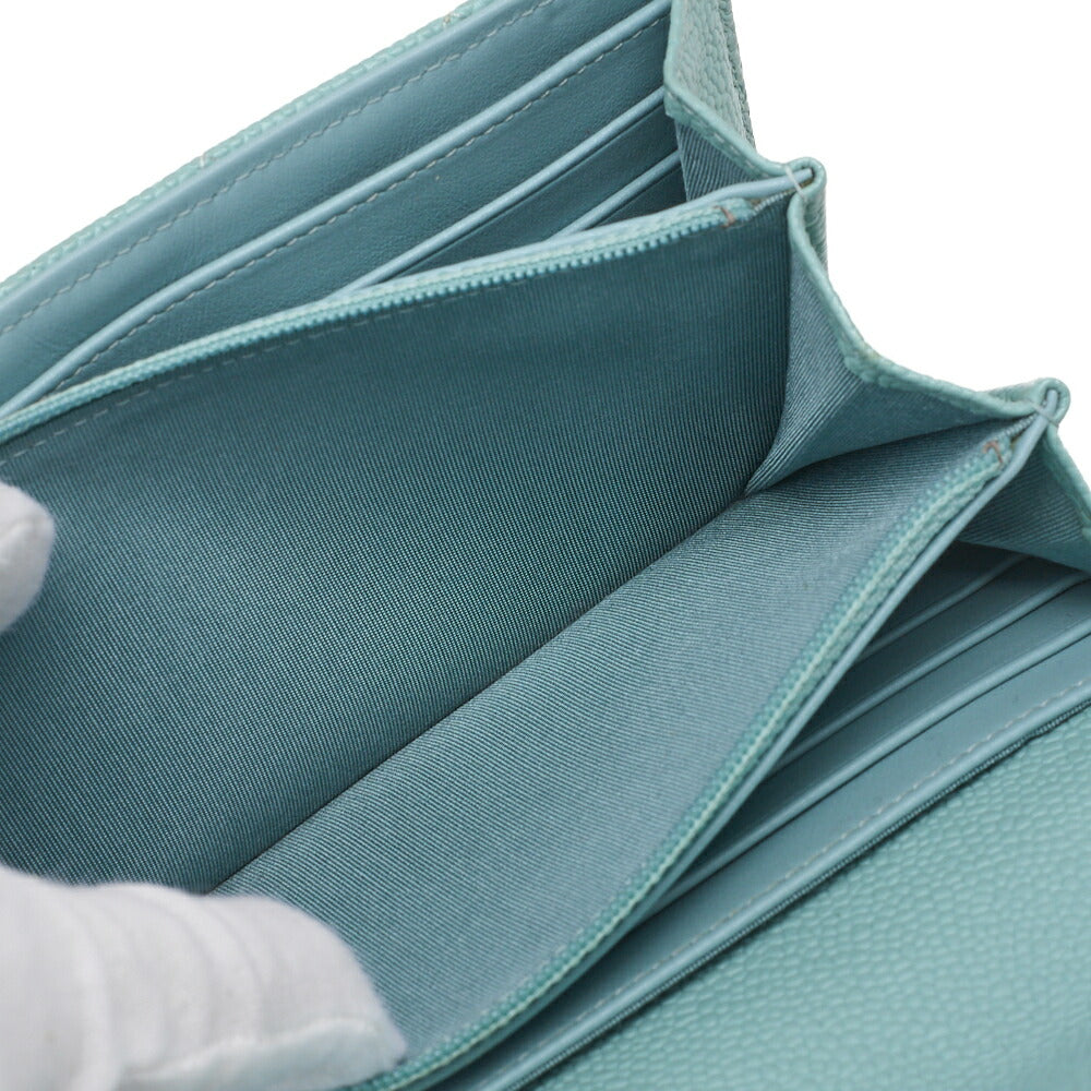 CHANEL Boy Chanel Matelasse Bi-Fold Long Wallet Caviar Skin Mint Green Gold-Tone Hardware Pre-Owned - Vintage La Charme