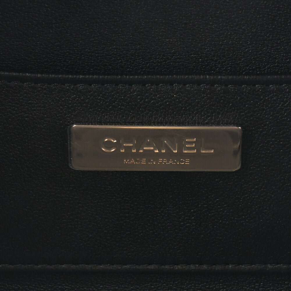 CHANEL Chain Shoulder Bag Matelasse Camera Bag Lambskin Black Gold-Tone Hardware Pre-Owned - Vintage La Charme