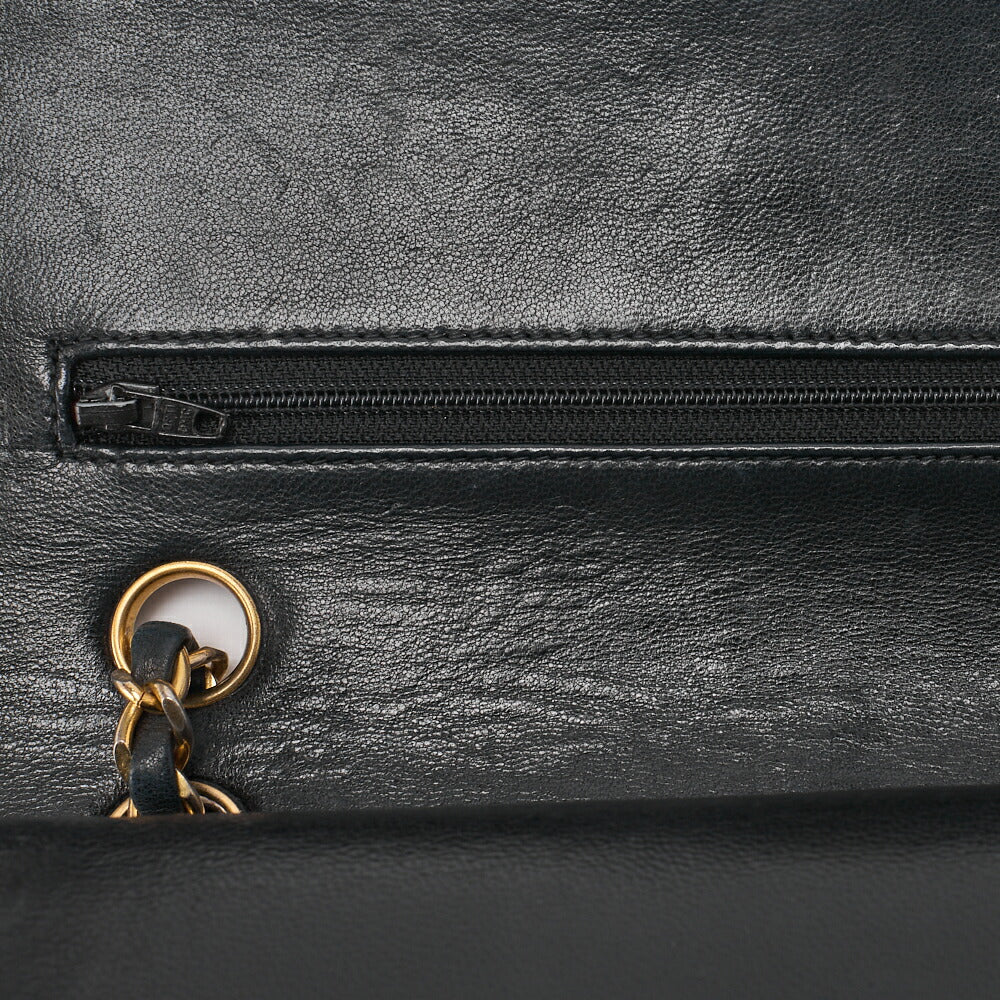 CHANEL Chain Shoulder Bag Matelasse Double Flap Lambskin Black Gold-Tone Hardware Pre-Owned - Vintage La Charme