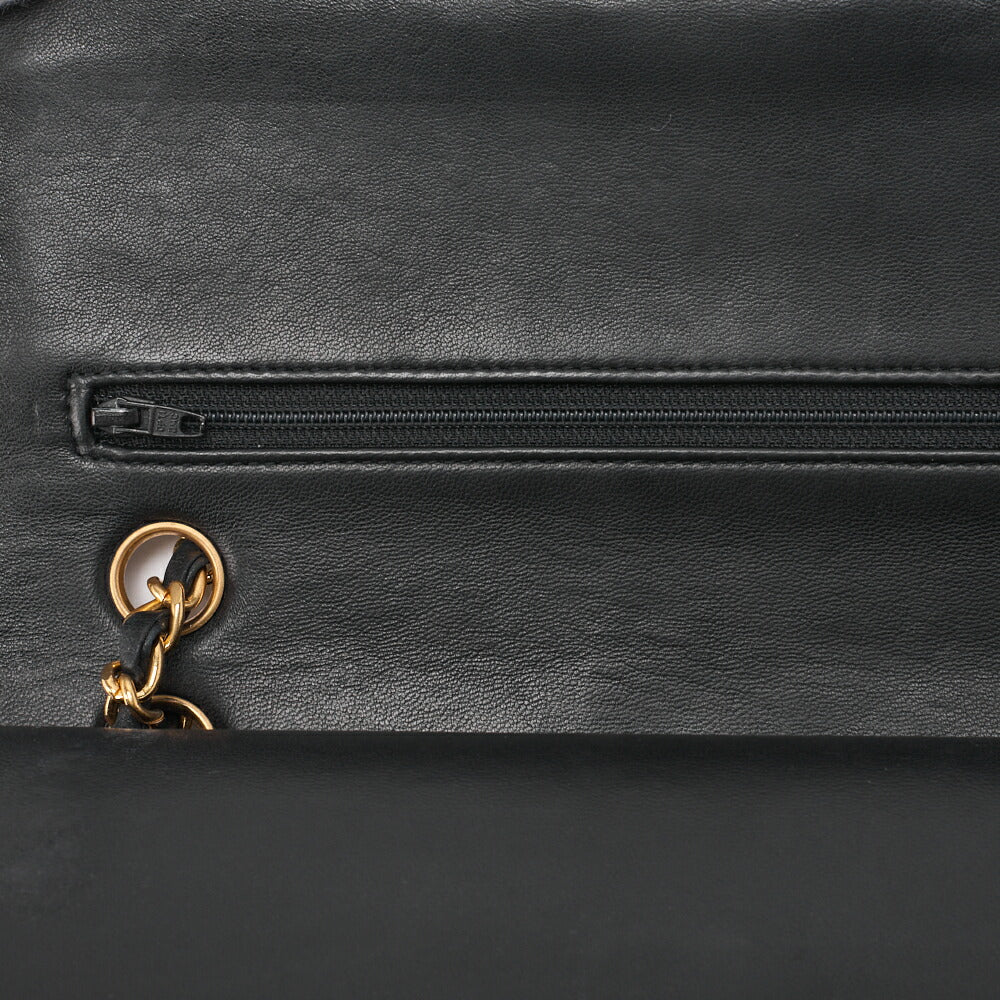 CHANEL Chain Shoulder Bag Matelasse Double Flap Lambskin Black Gold-Tone Hardware Pre-Owned - Vintage La Charme