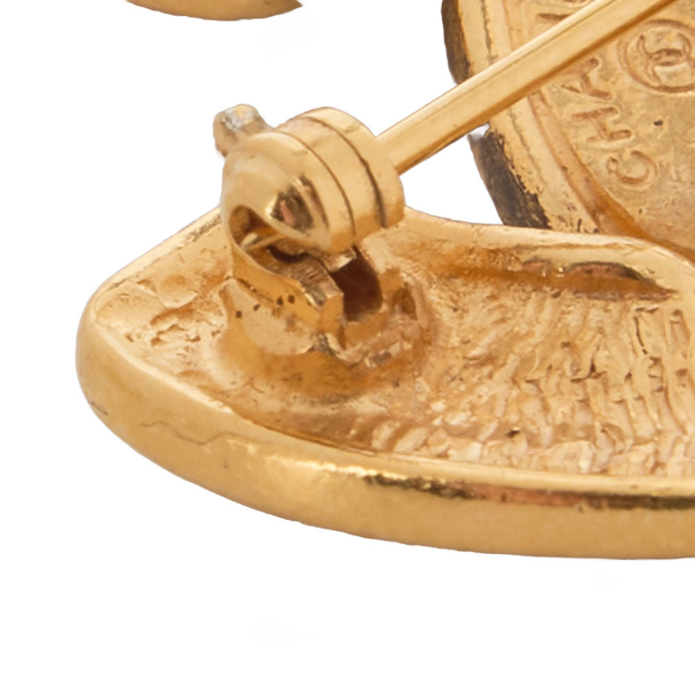 CHANEL Brooch, Coco Mark, Matelasse, Gold Plated, Gold, Gold-Tone Hardware, Pre-Owned - Vintage La Charme