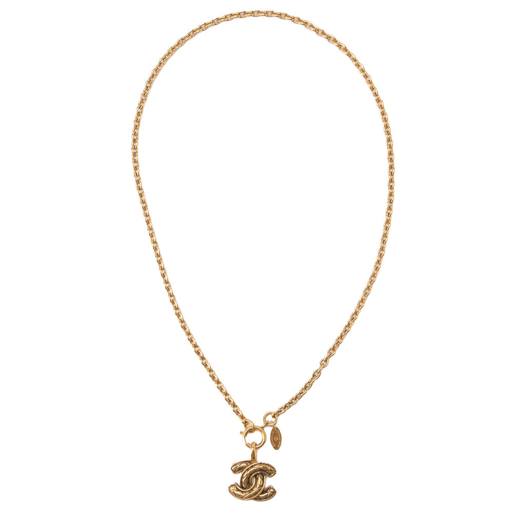 CHANEL Necklace, Coco Mark Matelasse, Gold-Plated, Gold, Gold-Tone Hardware, Pre-Owned - Vintage La Charme