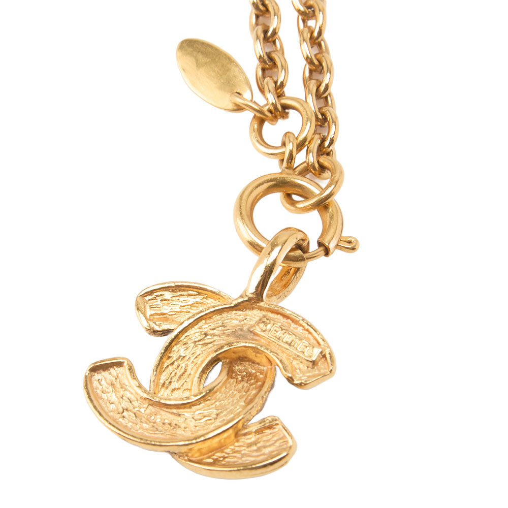 CHANEL Necklace, Coco Mark Matelasse, Gold-Plated, Gold, Gold-Tone Hardware, Pre-Owned - Vintage La Charme