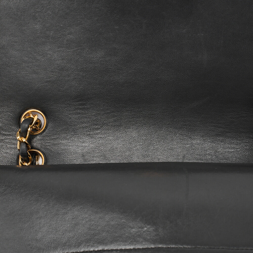 CHANEL Chain Shoulder Bag Matelasse Double Flap Lambskin Black Gold-Tone Hardware Pre-Owned - Vintage La Charme