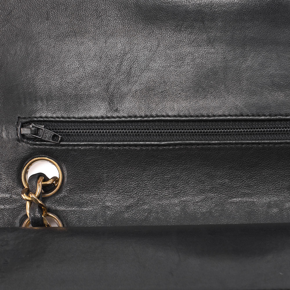 CHANEL Chain Shoulder Bag Matelasse Double Flap Lambskin Beige Gold-Tone Hardware Pre-Owned - Vintage La Charme