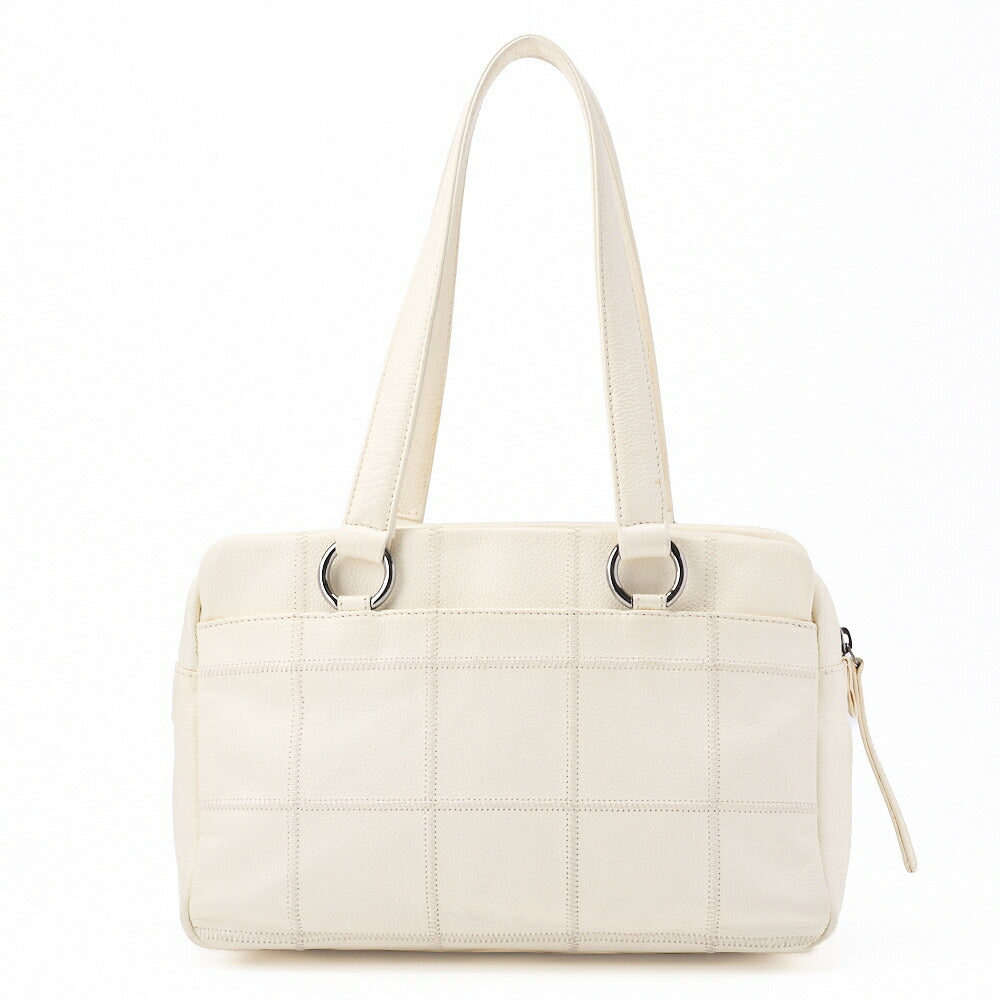 Chanel Shoulder Bag, Chocolate Bar Logo, Caviar Skin, White, Silver-Tone Hardware, Pre-Owned - Vintage La Charme