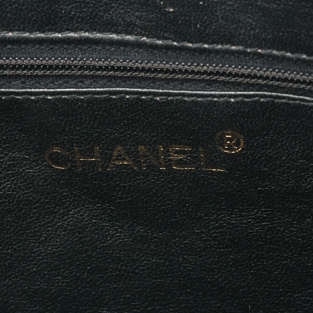 CHANEL Shoulder Bag, Matelasse Outside Flap Fringe Chain Shoulder, Lambskin, Black, Gold-Tone Hardware, Pre-Owned - Vintage La Charme