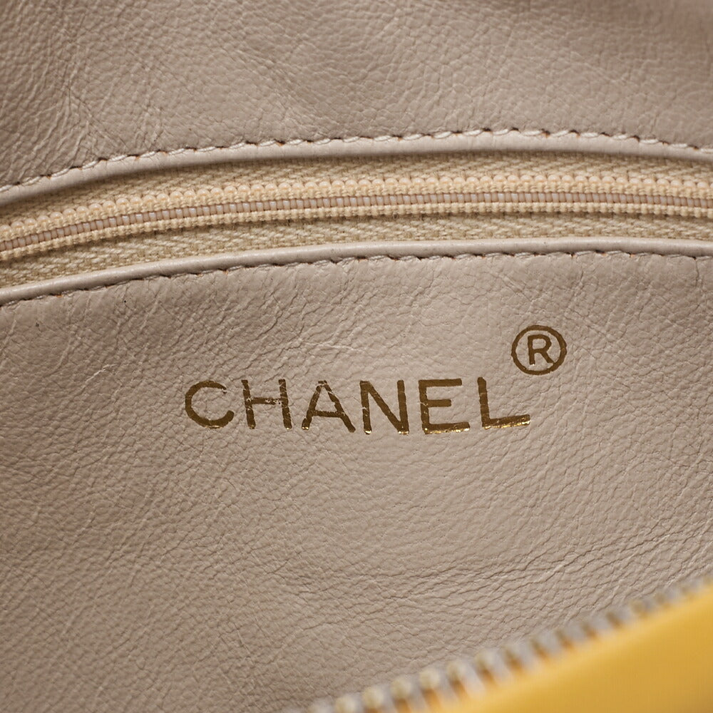 CHANEL Shoulder Bag, Matelasse Outside Flap Fringe Chain, Lambskin, Black, Gold-Tone Hardware, Pre-Owned - Vintage La Charme