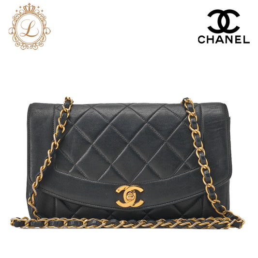 CHANEL Chain Shoulder Bag Matelasse Lambskin Black Gold-Tone Hardware Pre-Owned - Vintage La Charme