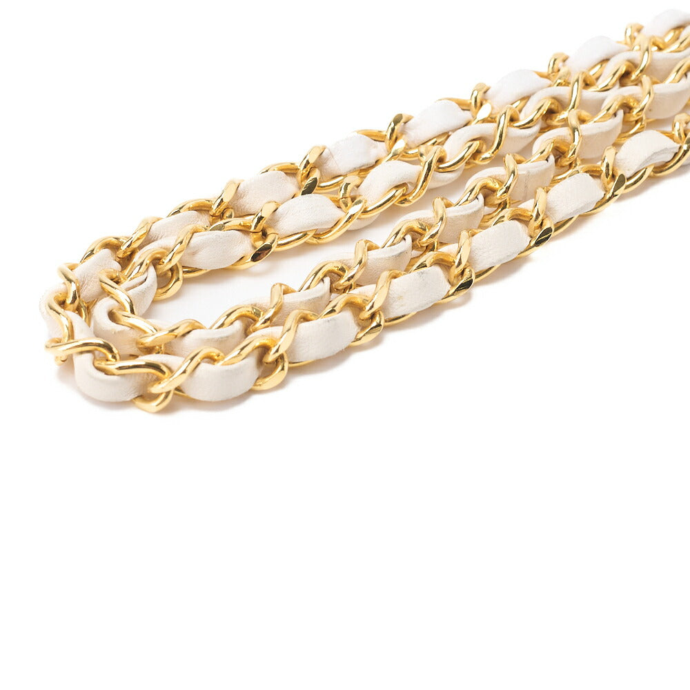 CHANEL Chain Shoulder Bag Mini Matelasse 18cm Lambskin White Single Flap Turnlock Gold-Tone Hardware, Pre-Owned