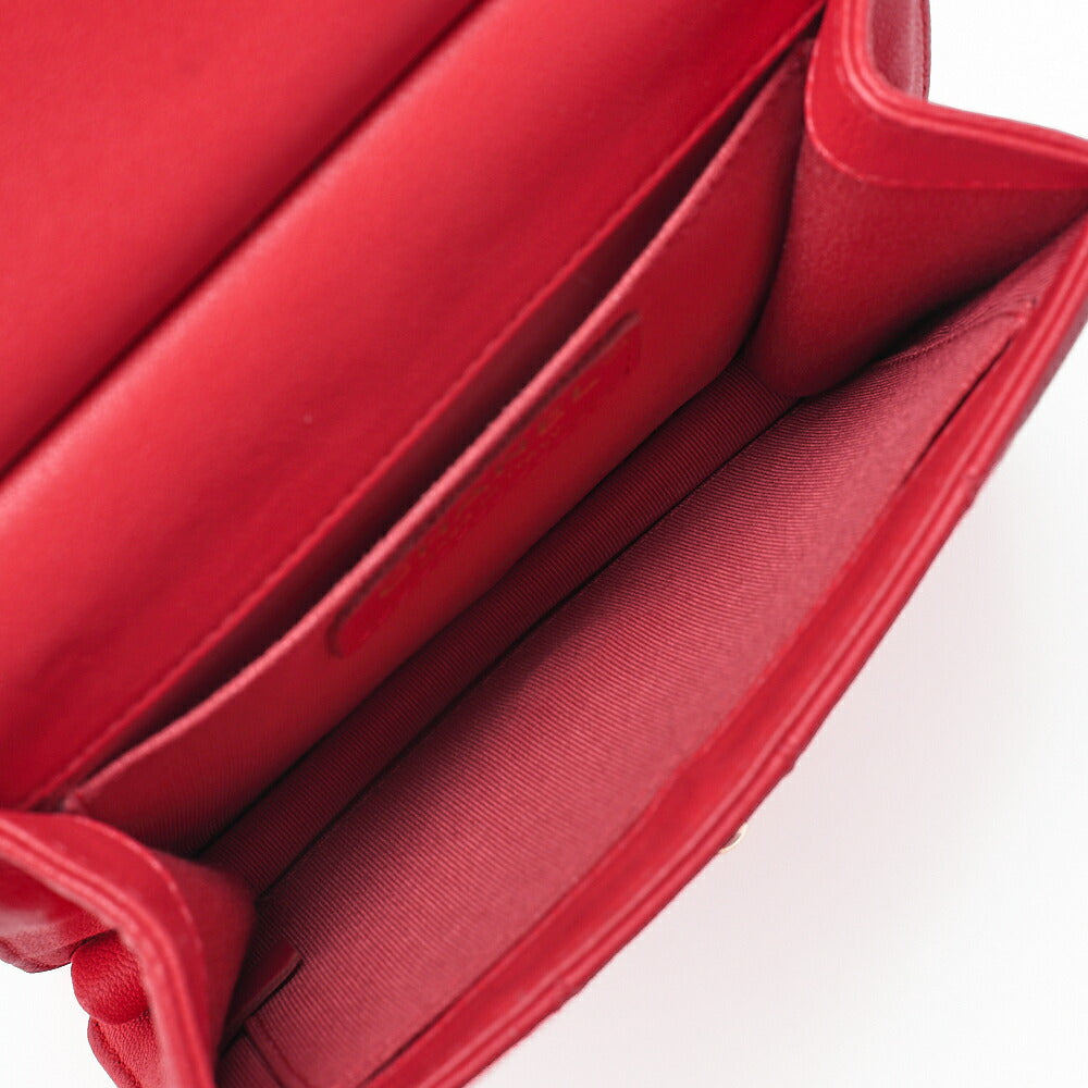 CHANEL Chain Shoulder Matelassé Pearl Chain Chain Wallet Lammleder Rot Goldfarbene Hardware, Gebraucht