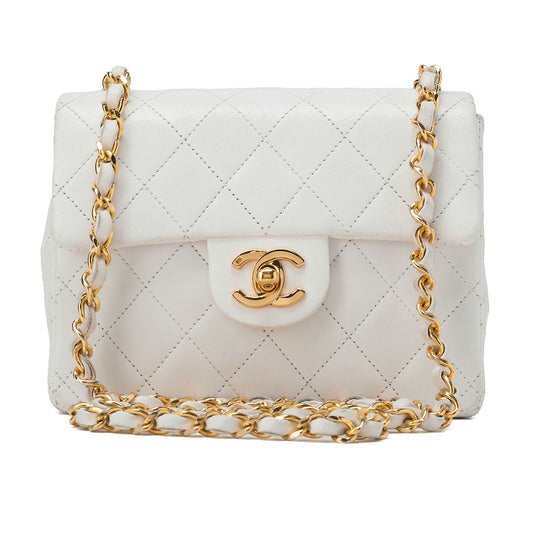 CHANEL Chain Shoulder Bag Mini Matrass? 18cm Lambskin White Single Flap Turnlock Gold-Tone Hardware, Pre-Owned