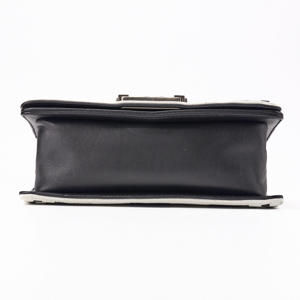 Chanel Boy Shoulder Bag Matelasse Chain Shoulder Lambskin Black Gold-Tone Hardware Pre-Owned - Vintage La Charme