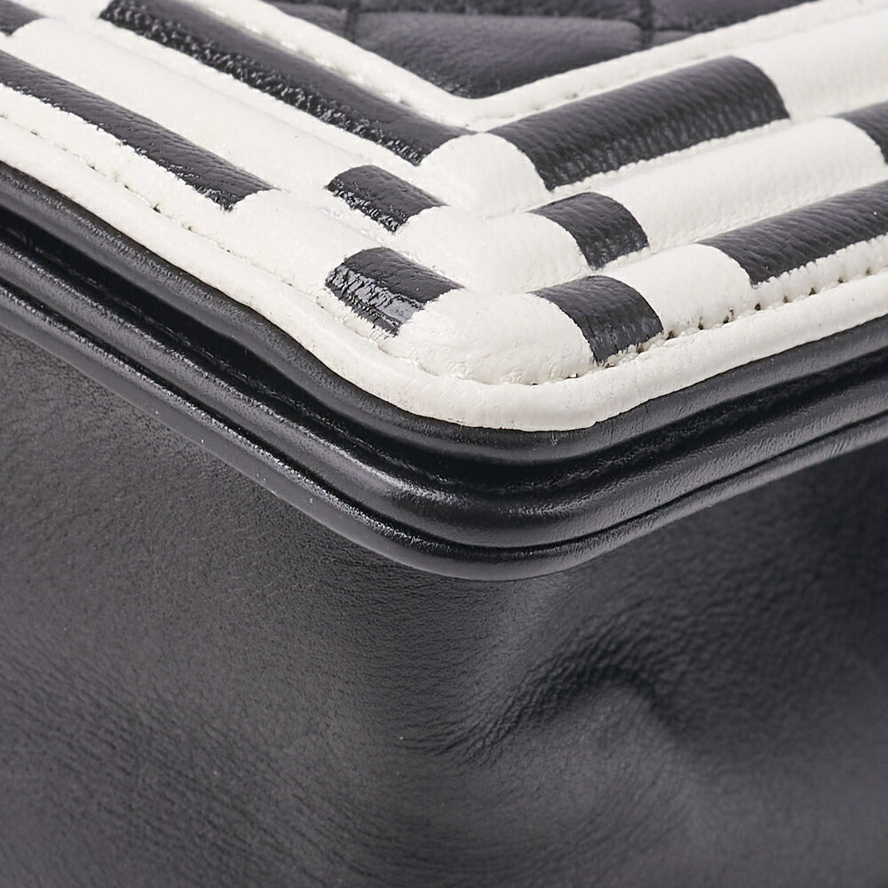 Chanel Boy Shoulder Bag Matelasse Chain Shoulder Lambskin Black Gold-Tone Hardware Pre-Owned - Vintage La Charme