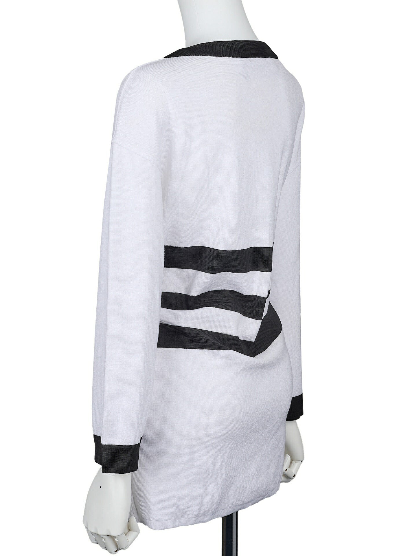 CHANEL Cardigan Knit Sweater Jacket, Long Sleeve, Cotton, White, Gold-Tone Hardware, Pre-Owned - Vintage La Charme