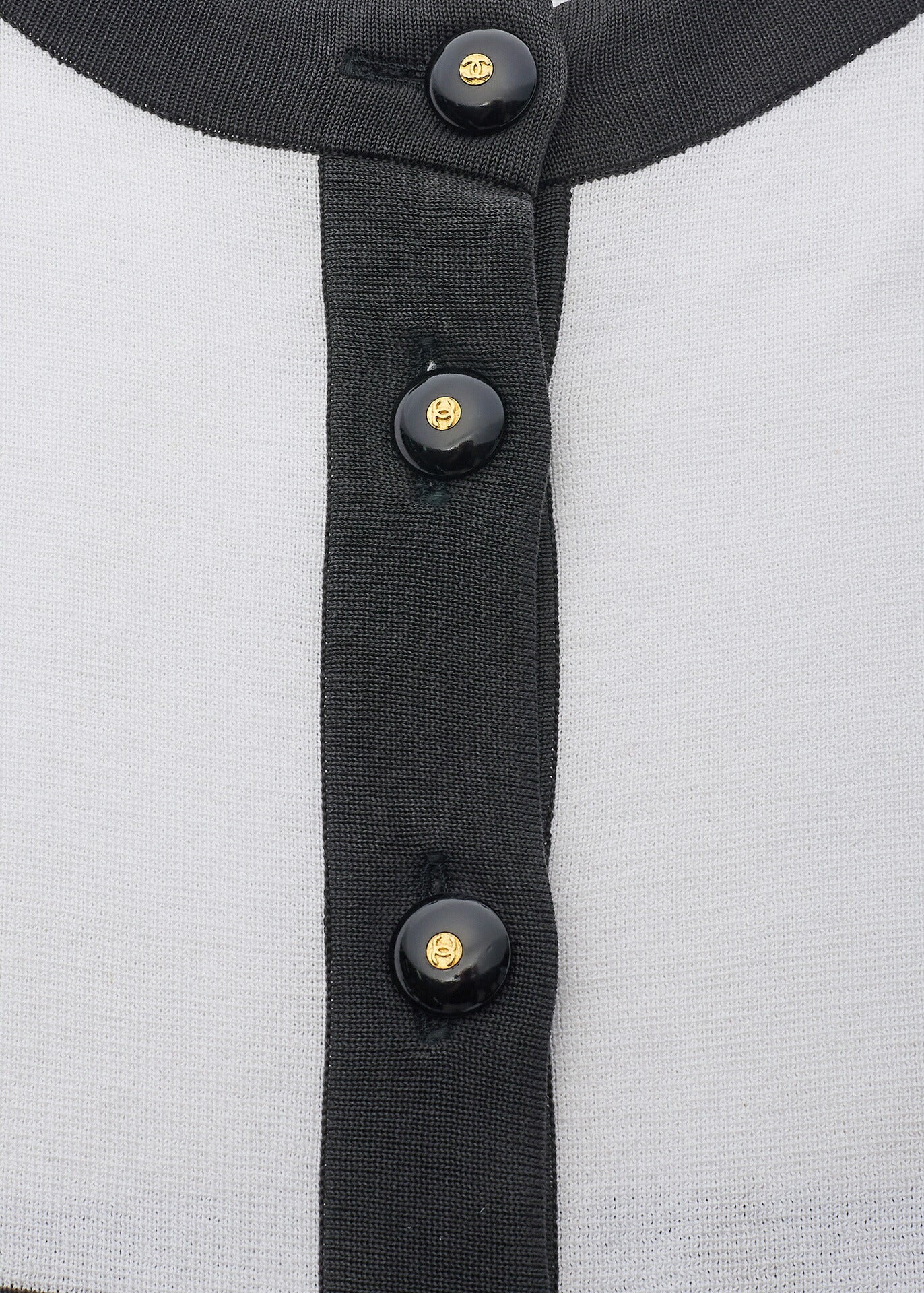 CHANEL Cardigan Knit Sweater Jacket, Long Sleeve, Cotton, White, Gold-Tone Hardware, Pre-Owned - Vintage La Charme