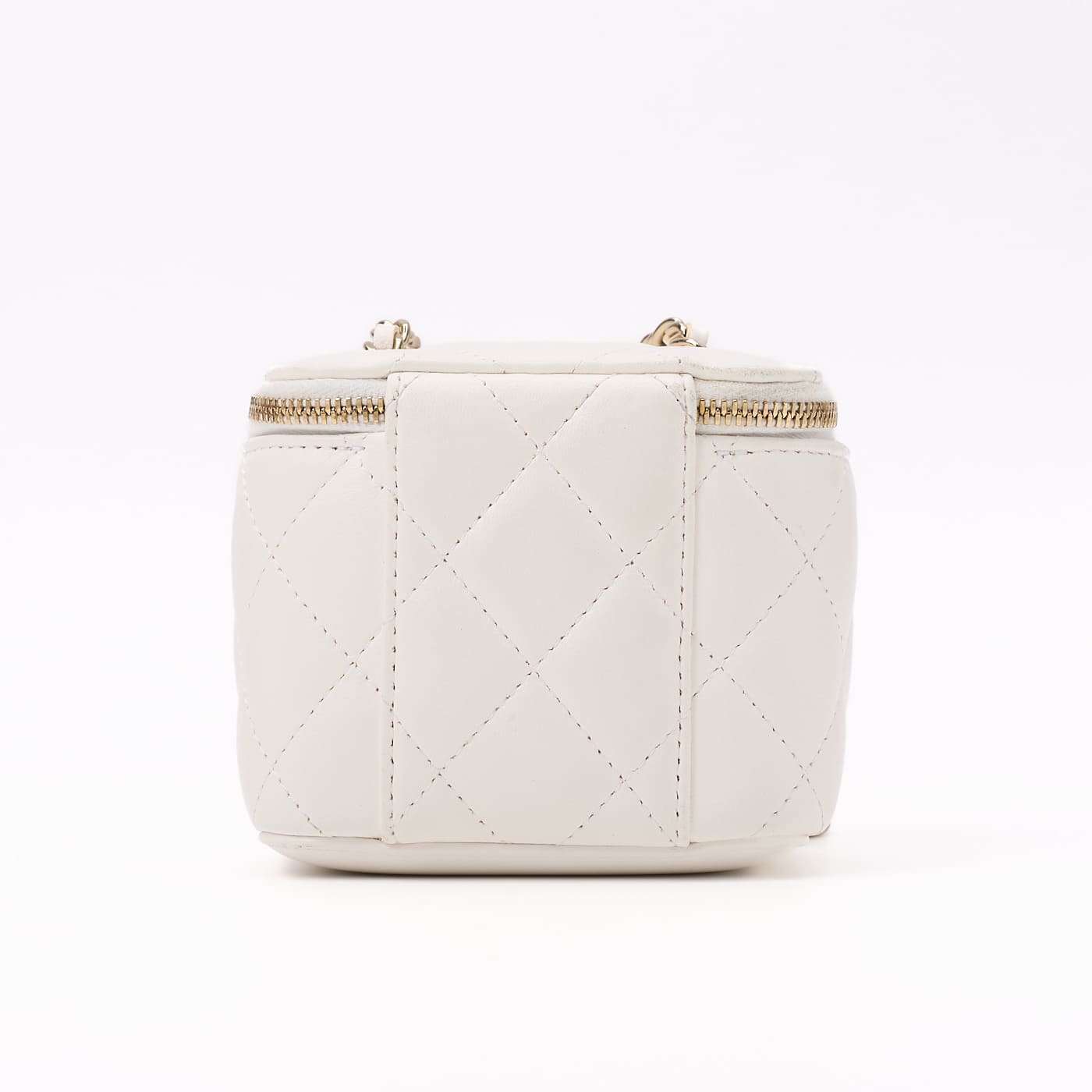 CHANEL Shoulder Bag Matelasse Camellia Chain Shoulder Lambskin White Gold-Tone Hardware Pre-Owned - Vintage La Charme