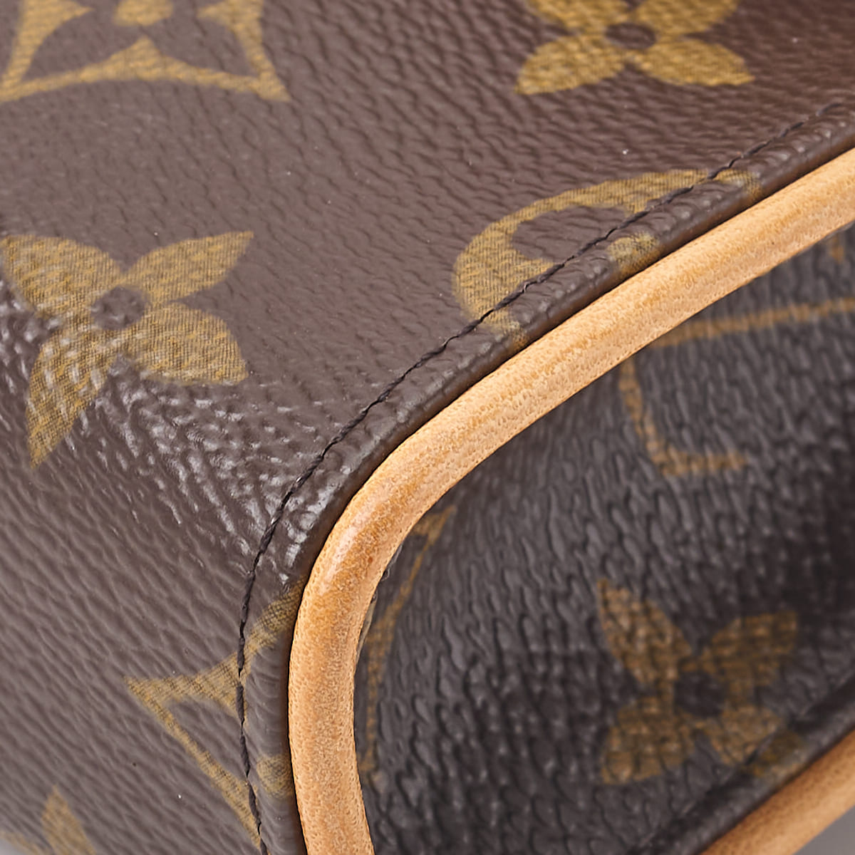 Louis Vuitton Shoulder Bag, Florentine, Monogram, Canvas, Brown, Gold-Tone Hardware, Pre-Owned - Vintage La Charme