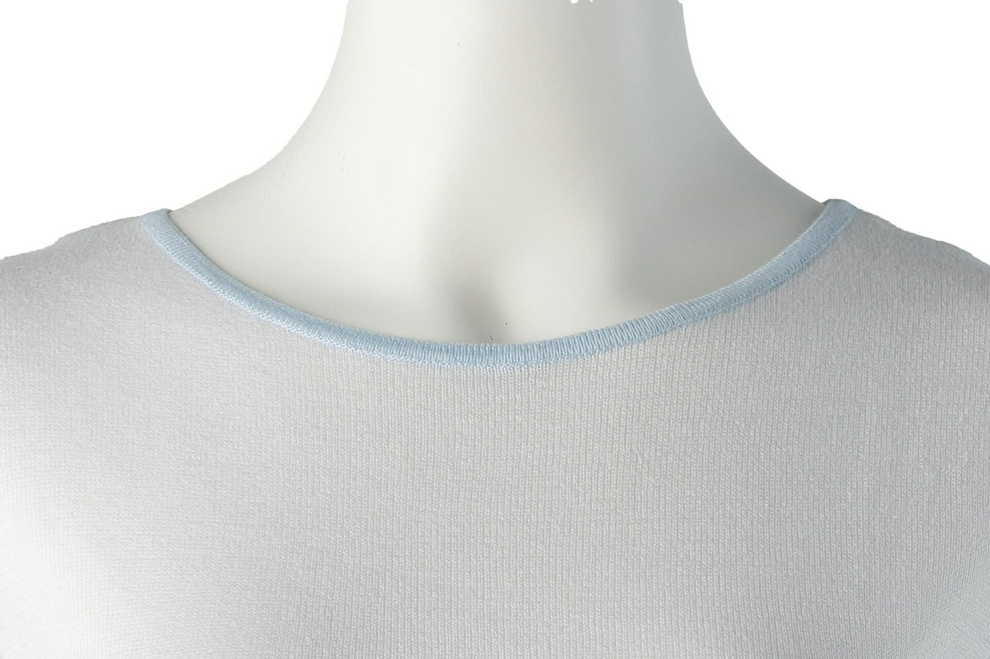 CHANEL Sleeveless T-Shirt, Cut-and-Sew, Cotton, White, Silver-Tone Hardware, Pre-Owned - Vintage La Charme