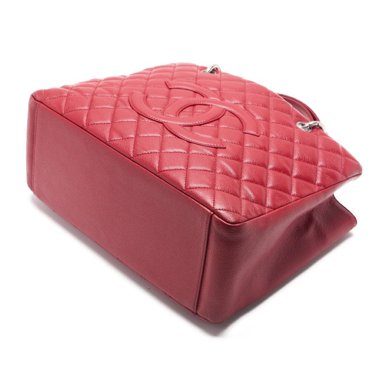 CHANEL Shoulder Bag, Matelasse, Coco Mark, Caviar Skin, Red, Silver-Tone Hardware, Pre-Owned - Vintage La Charme