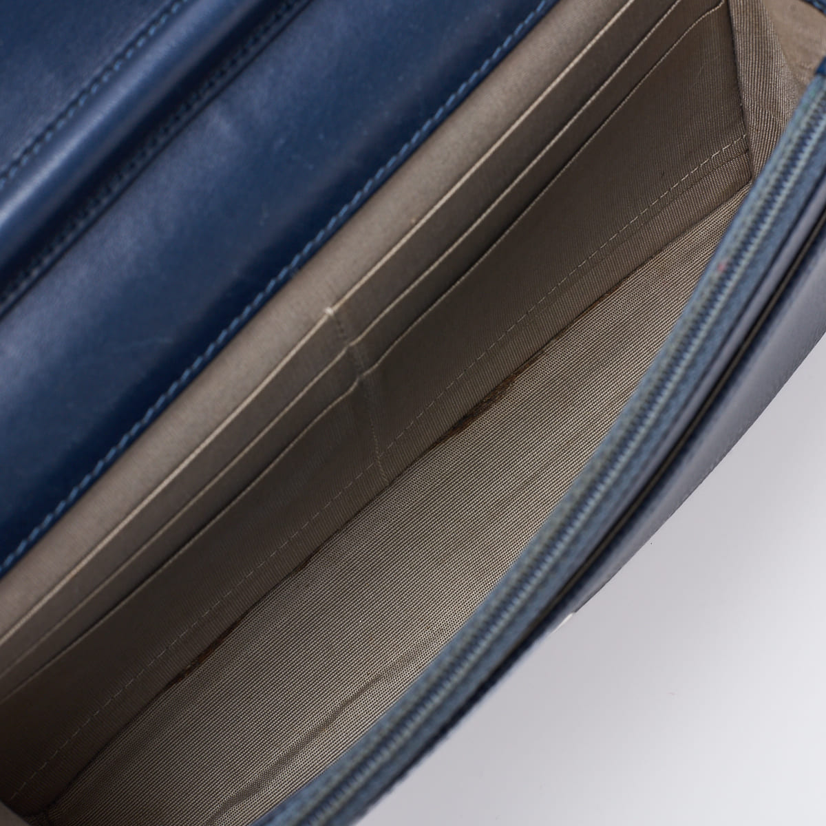 CHANEL Chain Wallet, Coco Mark, Caviar Skin, Blue, Gold-Tone Hardware, Pre-Owned - Vintage La Charme