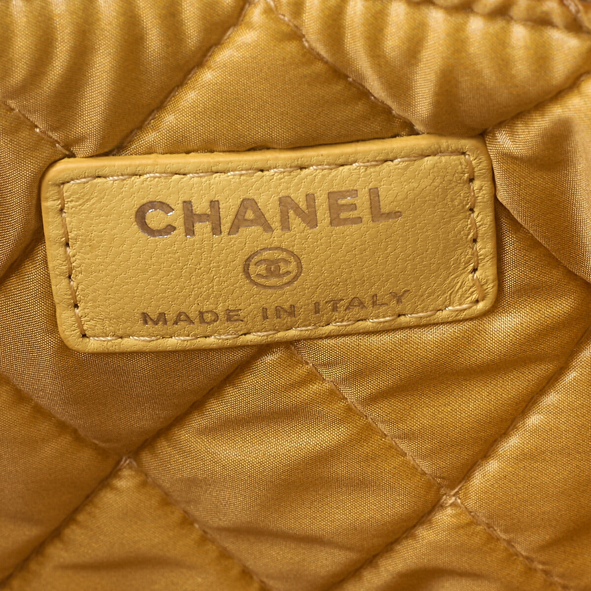 CHANEL Clutch Bag, Coco Havana, Mini, Lambskin, Yellow, Silver-Tone Hardware, Pre-Owned - Vintage La Charme