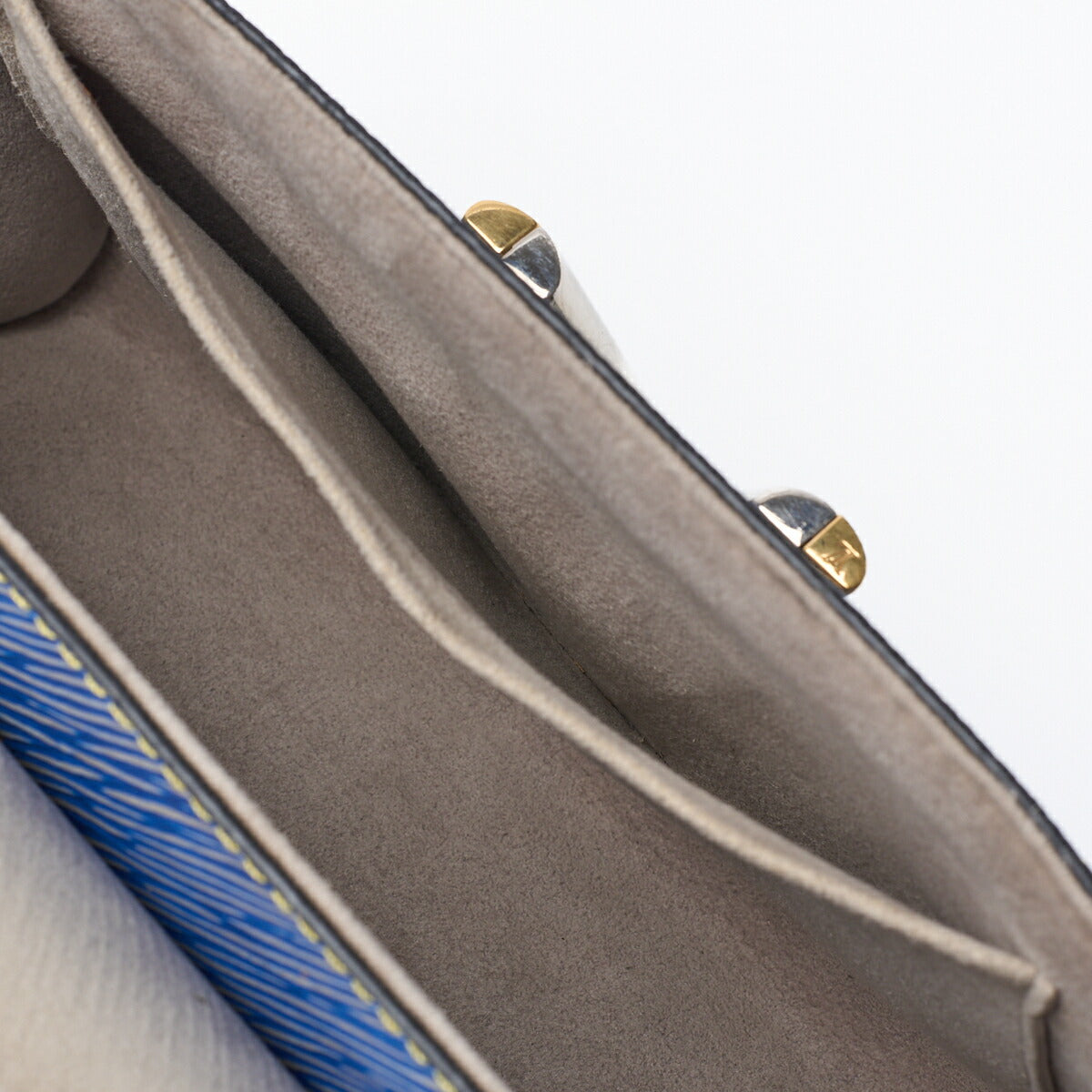 Louis Vuitton Shoulder Bag, Epi Twist MM, Chain Shoulder, Epi Leather, Denim Light, Silver-Tone Hardware, Pre-Owned - Vintage La Charme