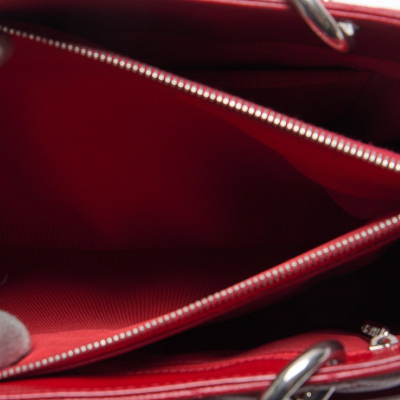 CHANEL Shoulder Bag, Matelasse, Coco Mark, Caviar Skin, Red, Silver-Tone Hardware, Pre-Owned - Vintage La Charme