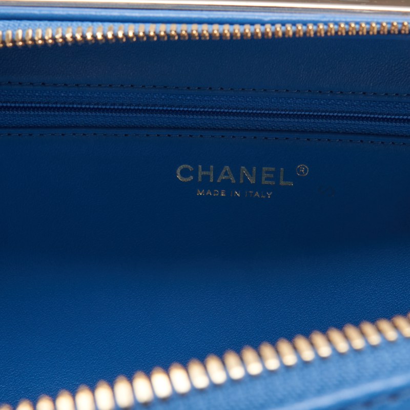 CHANEL Handbag 2WAY Matelasse Lambskin Light Blue Gold-Tone Hardware Pre-Owned - Vintage La Charme