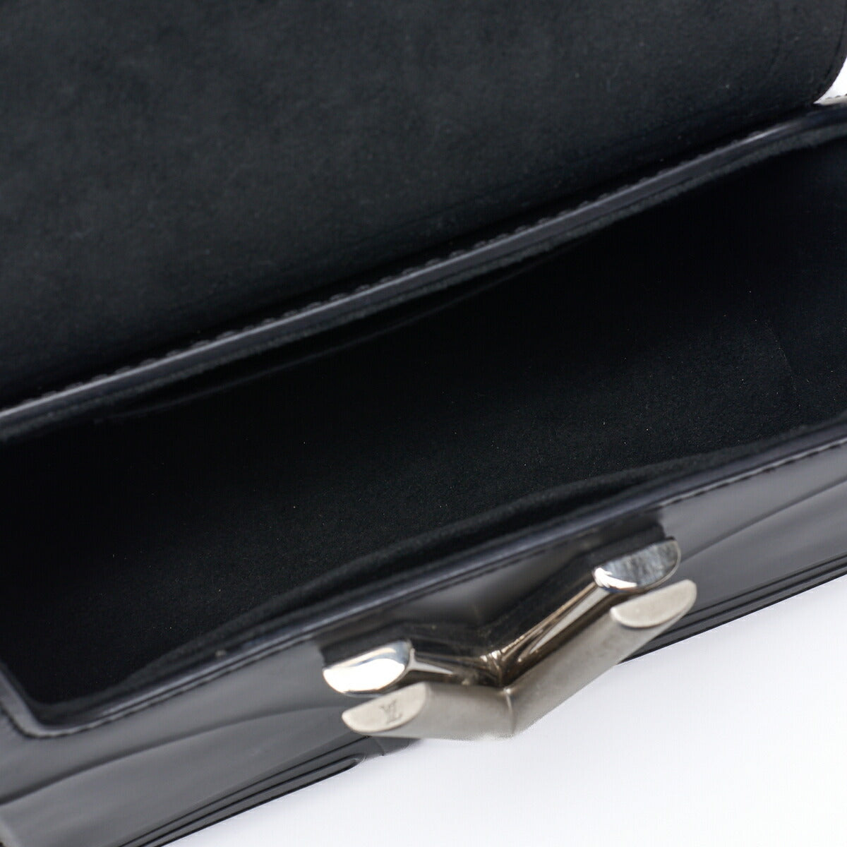 Louis Vuitton Shoulder Bag, Epi Twist PM, Chain Shoulder, Leather, Multicolor, Silver-Tone Hardware, Pre-Owned - Vintage La Charme