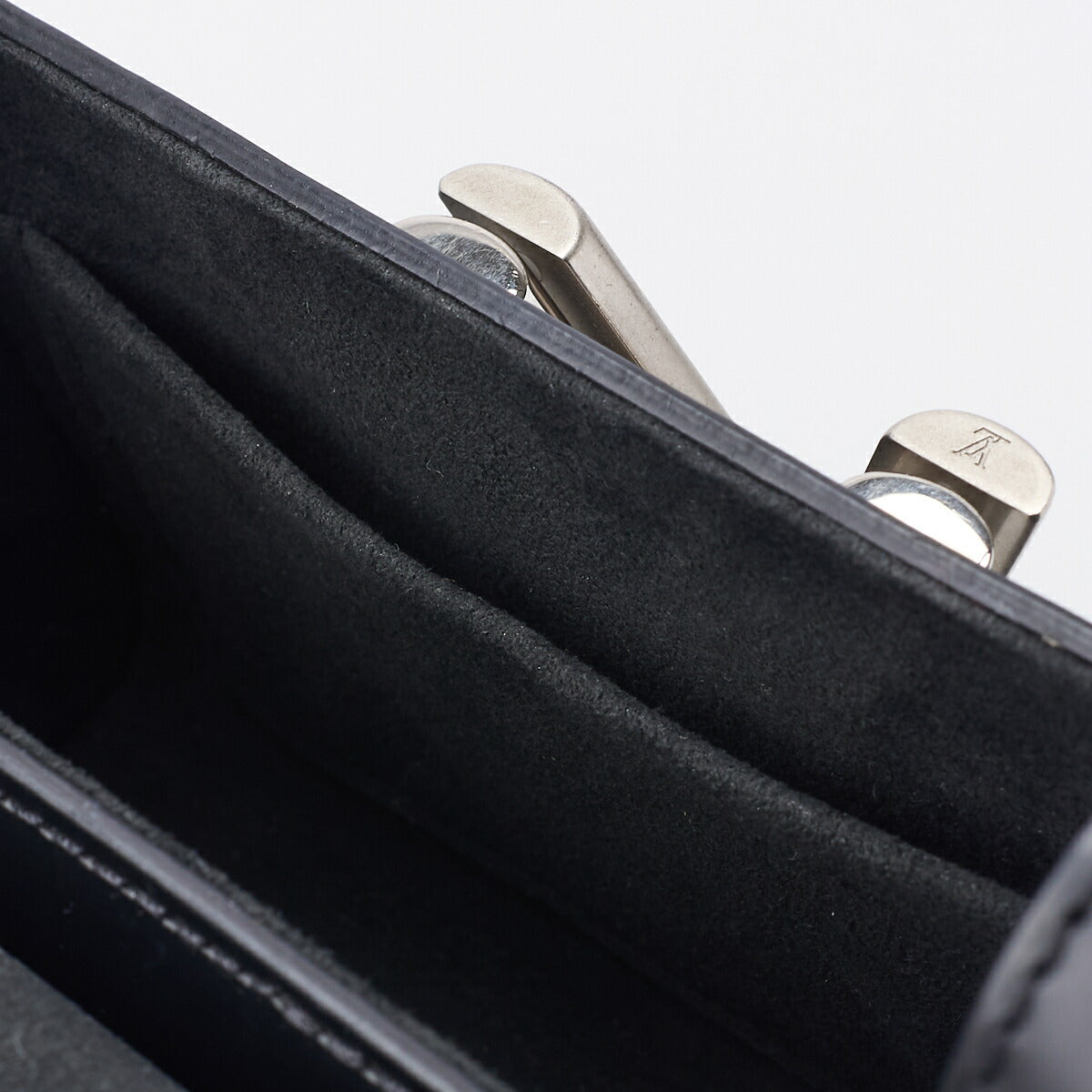 Louis Vuitton Shoulder Bag, Epi Twist PM, Chain Shoulder, Leather, Multicolor, Silver-Tone Hardware, Pre-Owned - Vintage La Charme