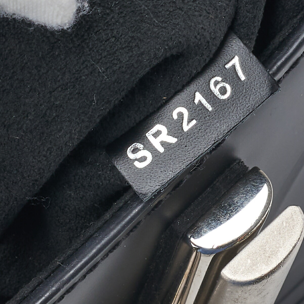 Louis Vuitton Shoulder Bag, Epi Twist PM, Chain Shoulder, Leather, Multicolor, Silver-Tone Hardware, Pre-Owned - Vintage La Charme