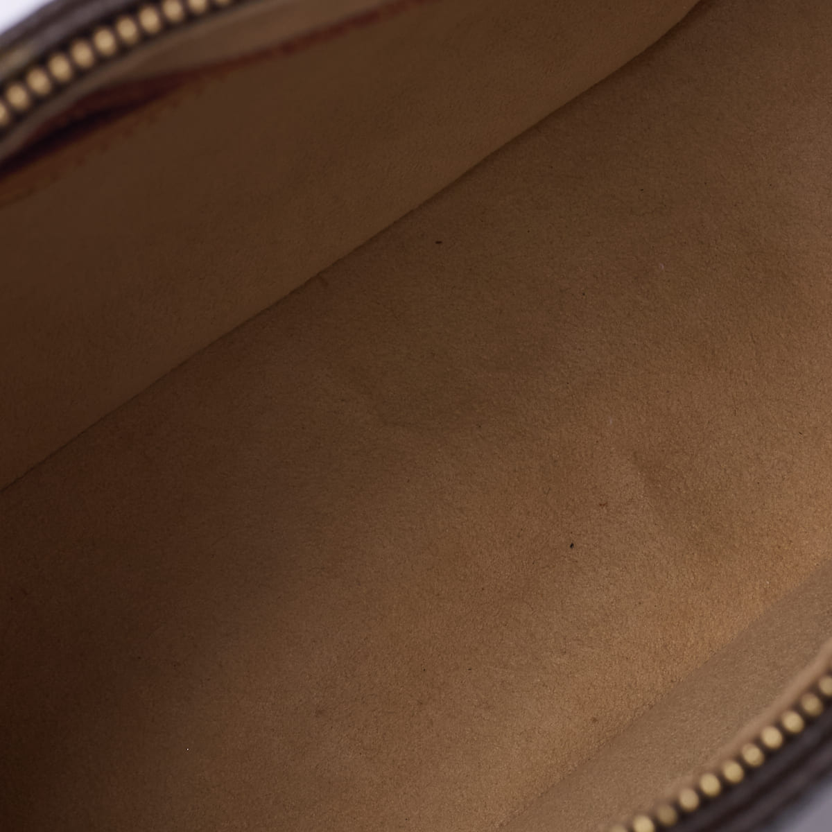 Louis Vuitton Shoulder Bag, Looping MM, Monogram, PVC, Brown, Gold-Tone Hardware, Pre-Owned - Vintage La Charme