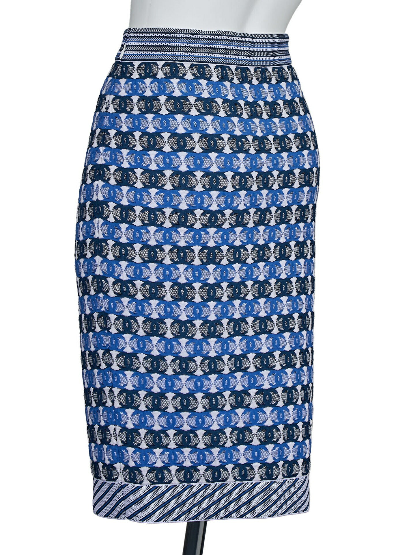CHANEL Set Up Ensemble, Coco Mark CC Jacquard, Cotton Blend, Blue, Silver-Tone Hardware, Pre-Owned - Vintage La Charme