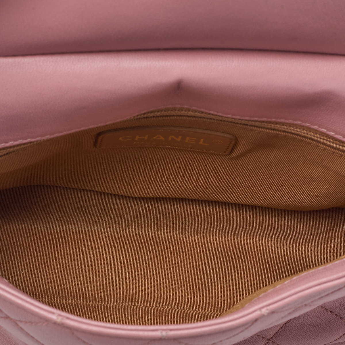 CHANEL Mini Shoulder Bag Matelasse Round Flap Chain Shoulder Lambskin Pink Gold-Tone Hardware Pre-Owned - Vintage La Charme