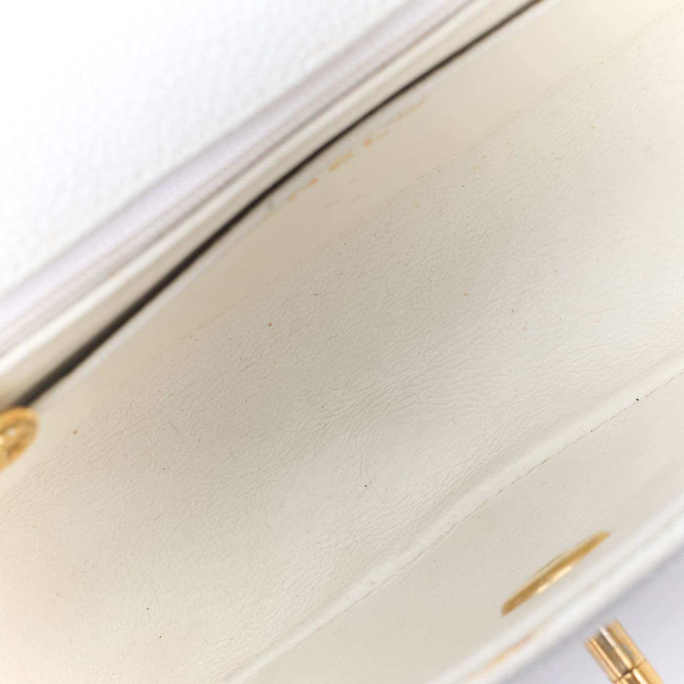CHANEL Mini Mademoiselle Turn Lock Chain Shoulder Bag Caviar Skin White Gold-Tone Hardware Pre-Owned - Vintage La Charme
