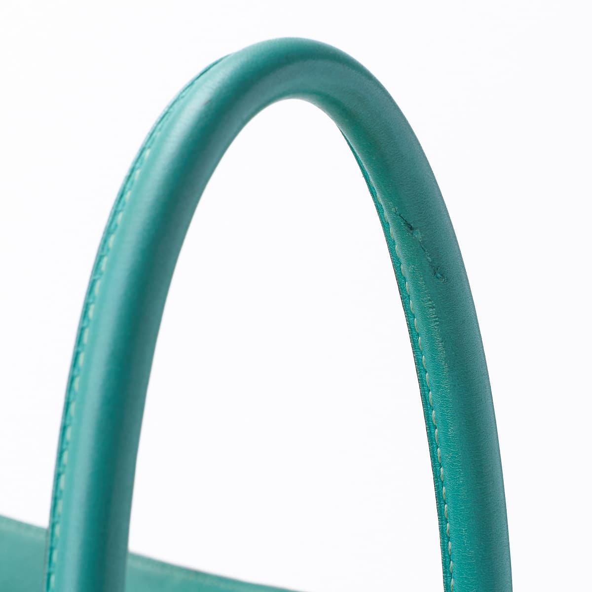 HERMES Lindy 30 2WAY Shoulder Bag Swift Leather Ragon Lagon Silver-Tone Hardware Pre-Owned - Vintage La Charme