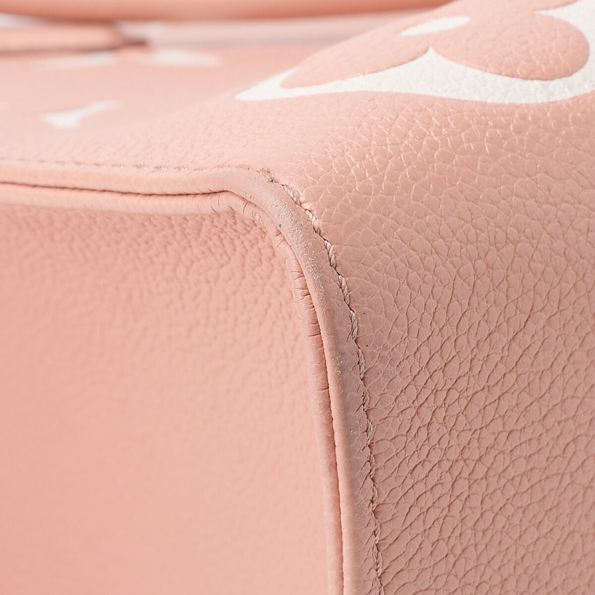 Louis Vuitton On the Go MM 2WAY Tote Bag Monogram Giant Pink Canvas Gold-Tone Hardware Pre-Owned - Vintage La Charme