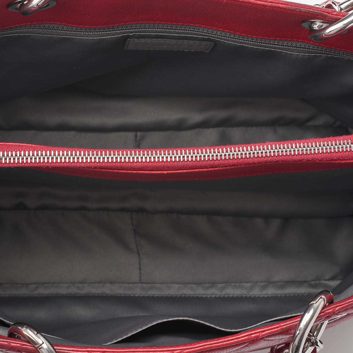 CHANEL Shoulder Bag, Matelasse GST Coco Mark, Caviar Skin, Red, Silver-Tone Hardware, Pre-Owned - Vintage La Charme