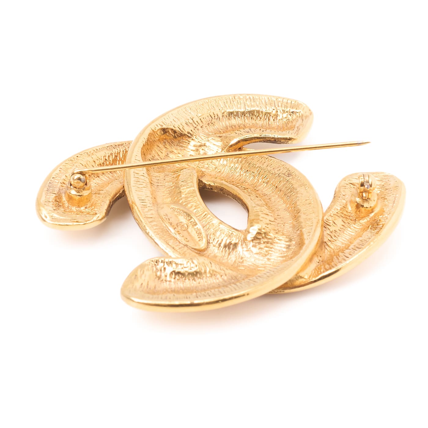 CHANEL Brooch, Coco Mark, Matelasse, Gold Plated, Gold, Gold-Tone Hardware, Pre-Owned - Vintage La Charme