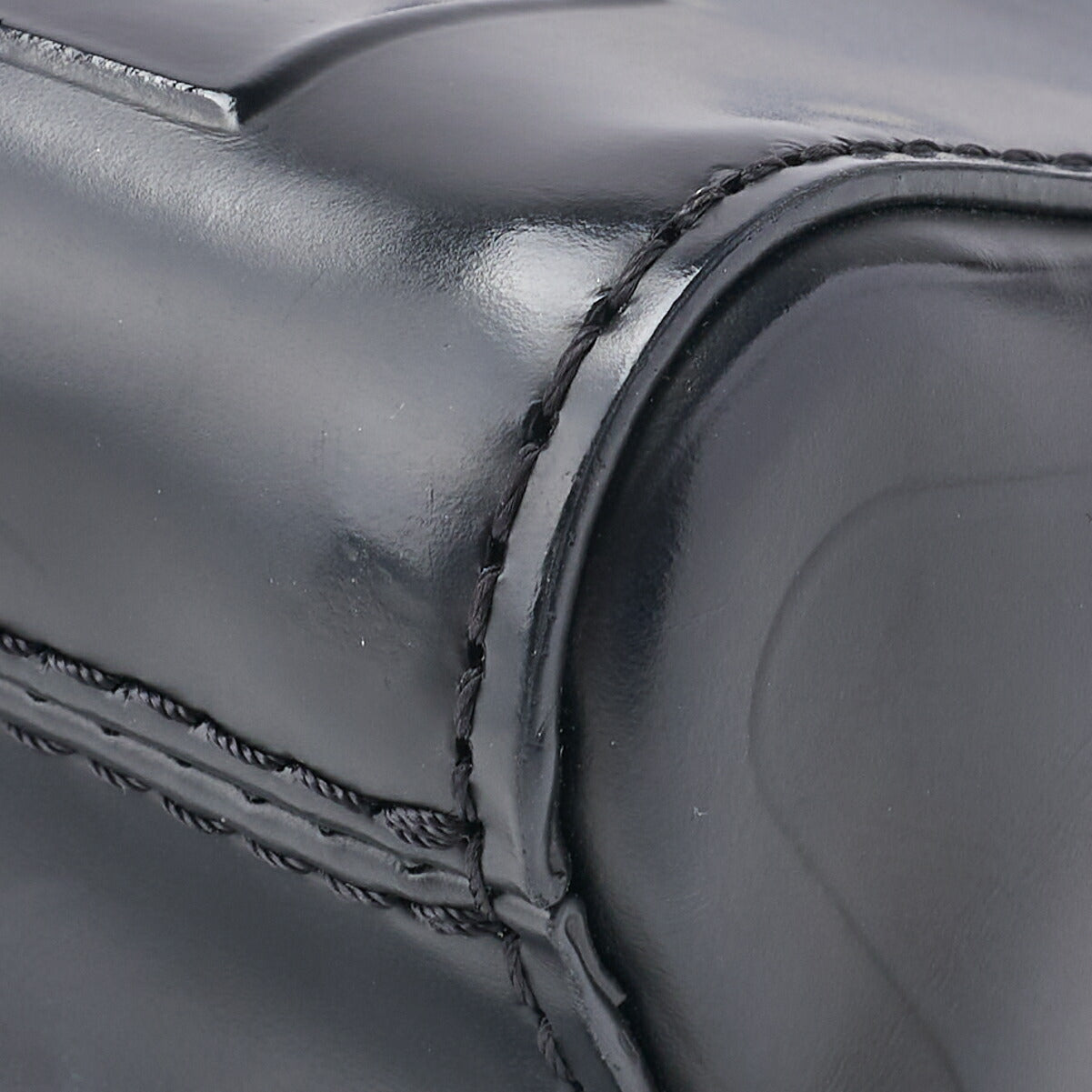 Louis Vuitton Shoulder Bag, Epi Twist PM, Chain Shoulder, Leather, Multicolor, Silver-Tone Hardware, Pre-Owned - Vintage La Charme